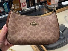 -COACH蔻驰(恒隆广场店)