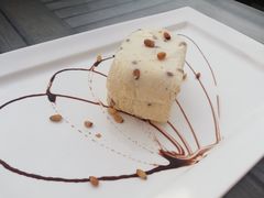 -LENBACH兰巴赫西餐啤酒坊(大连东港店)