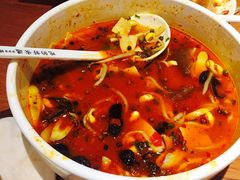 -渝是乎酸菜鱼(龙旗购物中心店)