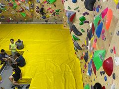 -问山MountQuest攀岩馆