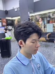 -藤野造型专业烫染接发