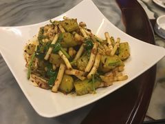 -蔼若春.传承三十年云南菜(金碧公园店)
