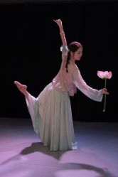 -深舞形体民族舞蹈工作室