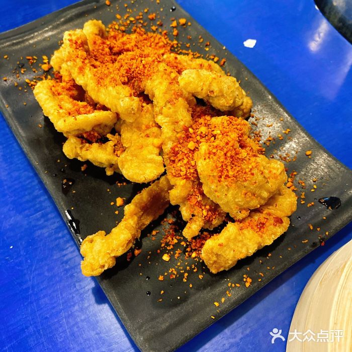 马路边边老成都串串香(星耀城店)黄金酥肉图片