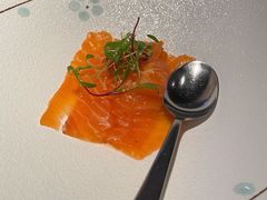 三文鱼温泉蛋配鱼子-Solo(衡山路店)