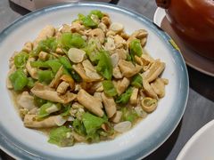 -蔼若春.传承三十年云南菜(金碧公园店)