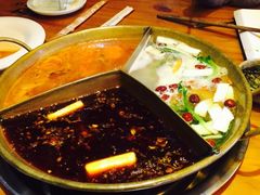 奔驰三味锅-龙门老灶火锅