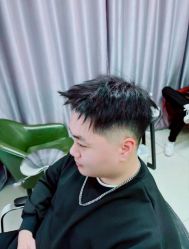 -尤司男士国潮理发馆