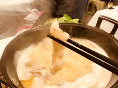 -鲜入围煮花胶鸡海鲜火锅