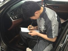 -宝捷星宝马·奔驰·保时捷专修·特斯拉钣喷中心(宝安店)