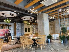 -香山湖家家宴(中山陵店)