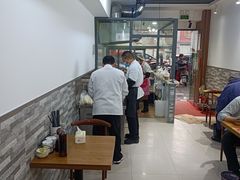 -黄阿姨锅贴大王(万航渡路店)