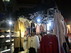 -吴山路夜市