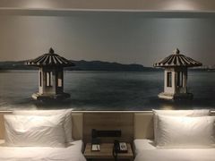 -杭州西湖湖滨银泰亚朵酒店