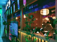 -鸿通城购物中心