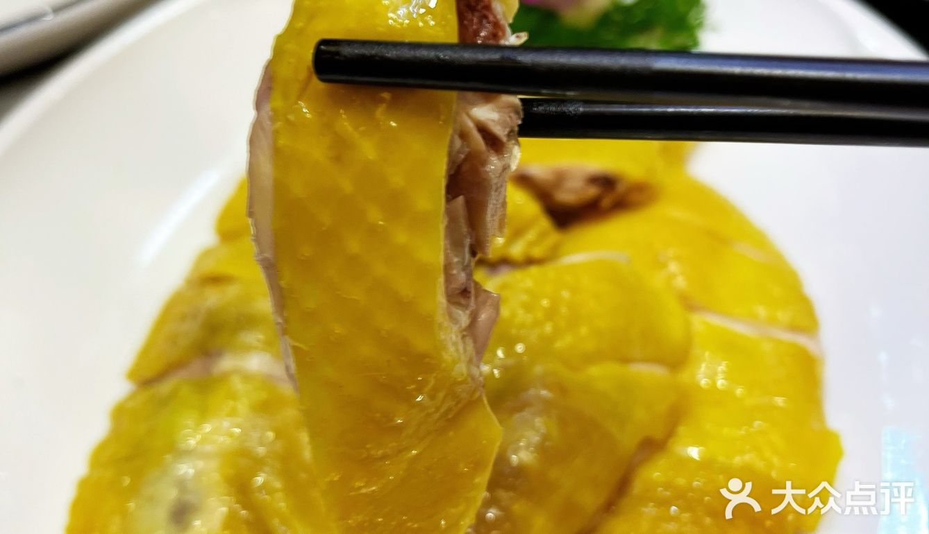 我能说来和宴吃饭特别钟情的是小熊奶茶吗？