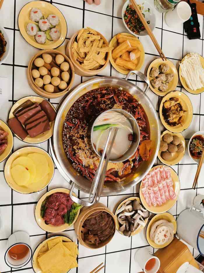 斌弟卤味火锅(九龙仓创始店)