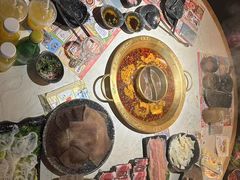 -哥老官重庆美蛙鱼头(西湖银泰十一哥店)