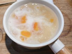 鲜奶雪耳炖木瓜-炖物24章·顺时轻养茶(杭州大厦店)