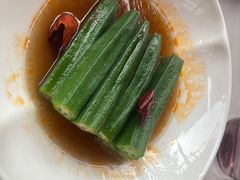 -巷子宽·酸菜鱼(迪士尼小镇店)