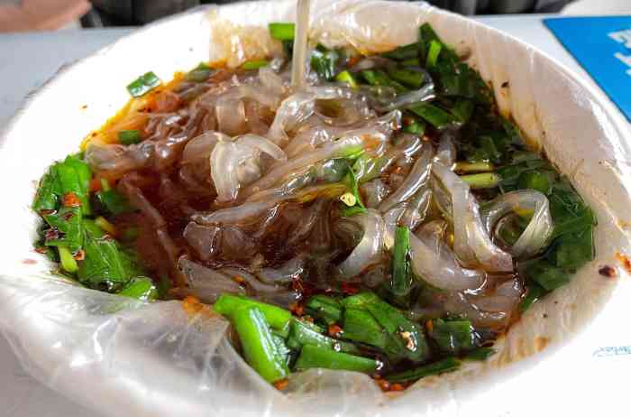 小街旋粉-"看到点评上的评论,所以来到这里.整体感觉.