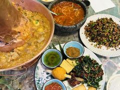 油焖鸡-浩海火烧云傣家菜(京广店)