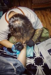 -猛子刺青纹身店