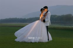 点击看大图 -至臻微拉婚纱摄影