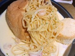 面包奶油意面-机器人火炉披萨