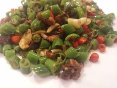 -有红鸡毛店·川菜(建设路店)