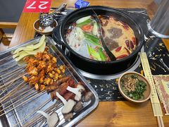 -灌县老妈砂锅串串香(万科红生活广场店)
