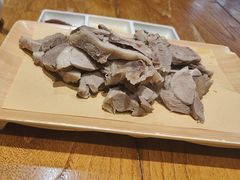 -蒙艾里民族传统菜蒙餐