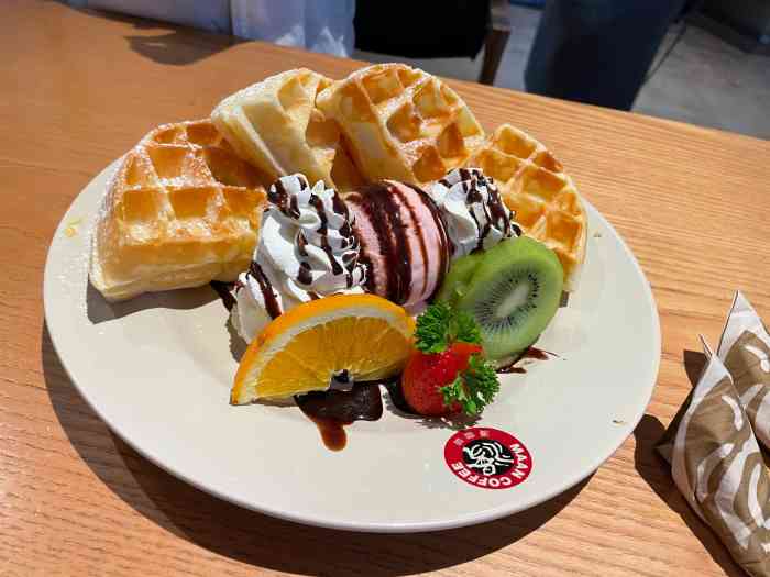 漫咖啡(谢子龙影像艺术馆店)-"逛谢子龙影像艺术馆逛累了去的,就在