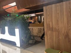 -三出山火锅(南京万象天地店)