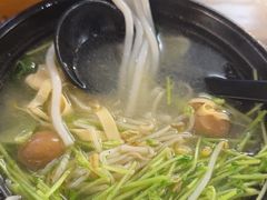 -丽虹云南过桥米线(兴工街店)
