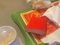 -麦当劳(汉口火车站候车室店)