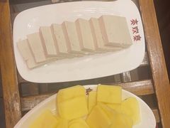 -亮欢寨酸汤鱼(沙冲路店)