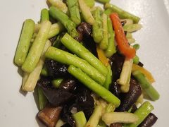 -海派悦庭·海胆烧麦·新融合菜(凯德广场店)