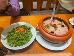 -老滇山寨•云南特色菜•地方菜•民族风情歌舞表演(金碧店)