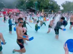 -欢乐水魔方水世界