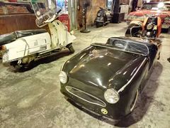 -席娜卡琳火车铁道夜市