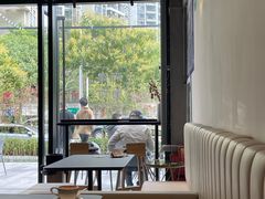 靠窗位-明谦·Coffee&Cocktail Bar(美您公园店)