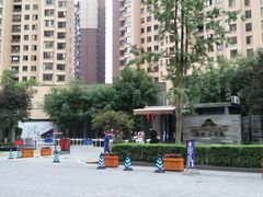 门面-仁恒滨河湾