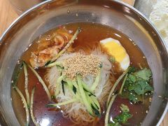 -青瓦餐厅·生鱼片·韩园烤肉(西塔店)