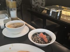 -圣丰索菲特·2 On 988 Café 自助餐厅