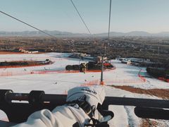 -石京龙滑雪场-停车场