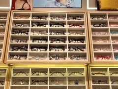 -沫芮眼镜·蔡司官方授权店(人民广场店)