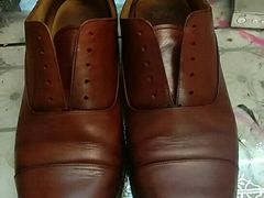 -京伟修鞋洗鞋奢侈品皮具护理店