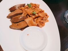 卤水鹅肝拼鹅肠-潮舍(环球金融中心店)