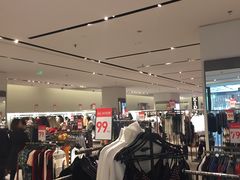 -ZARA(万达广场二七店)
